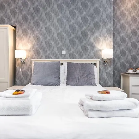 Riviera Konukevi 3*