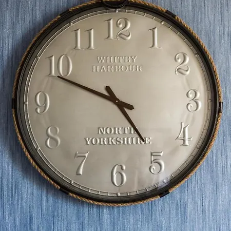 Πανσιόν Riviera Γουίτμπι