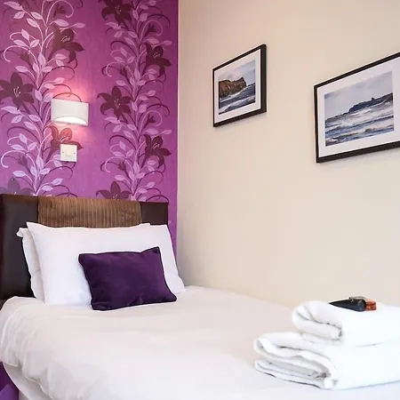 بيت ضيافة Riviera 4*