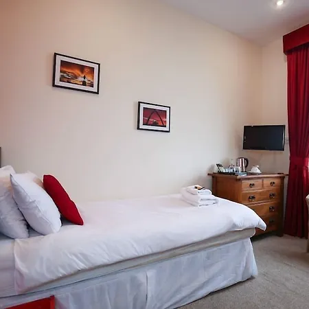 Riviera Πανσιόν