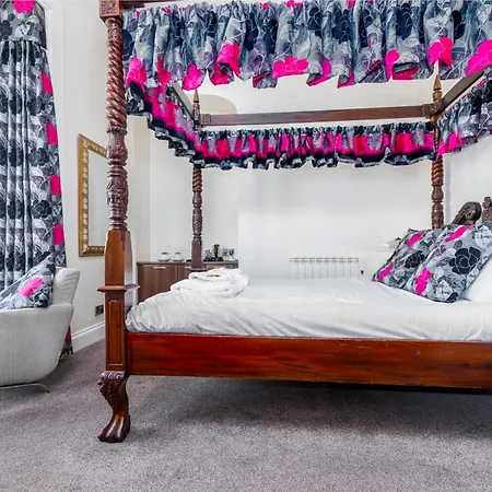 Riviera Γουίτμπι