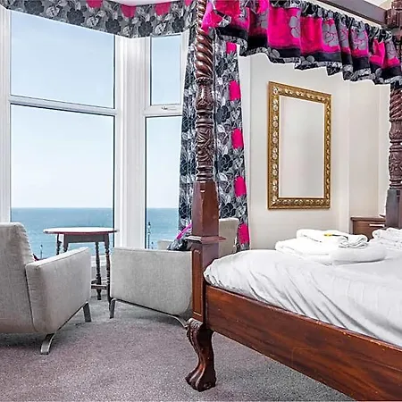 بيت ضيافة Riviera