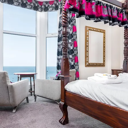 Riviera 4*